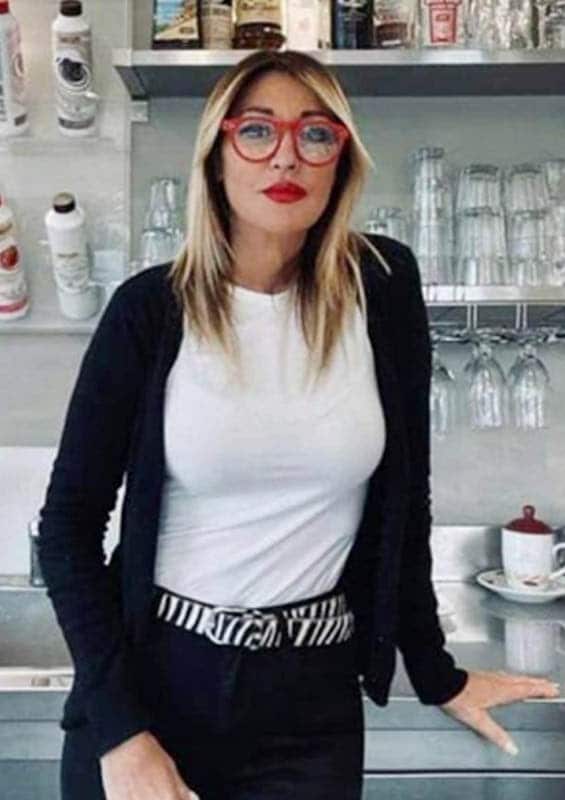 rencontre jeune femme blonde