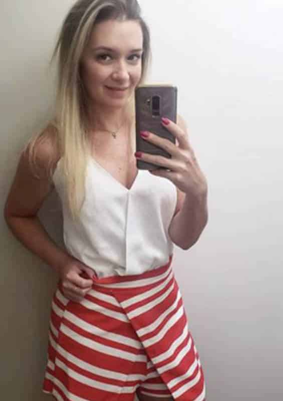 rencontre jolie jeune femme blonde