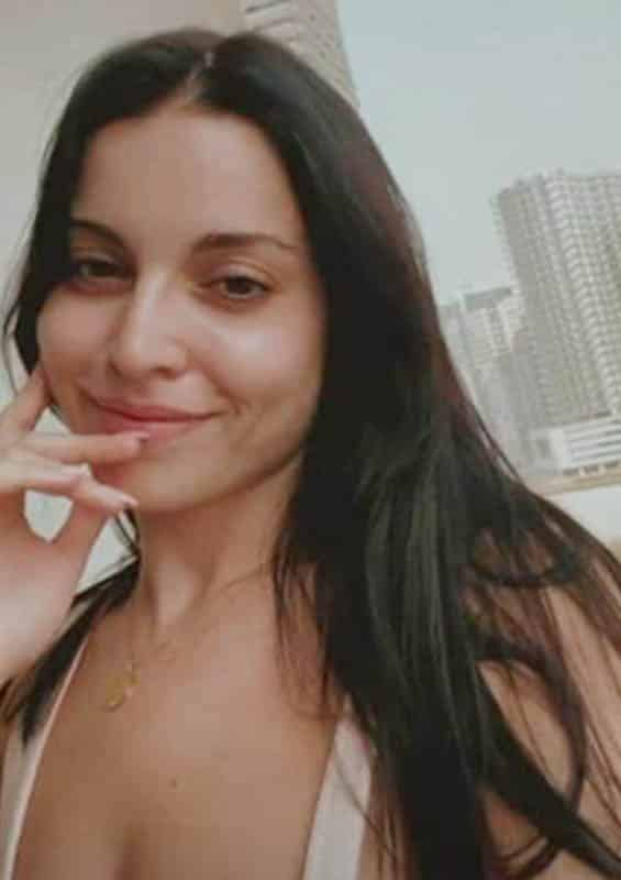 rencontre jolie jeune femme brune mignonne